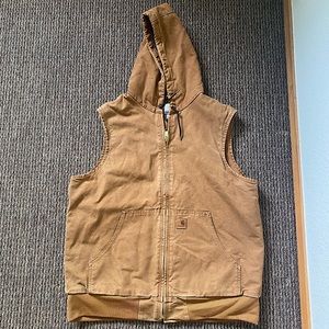 Carhartt Men’s sleeveless vest with hood